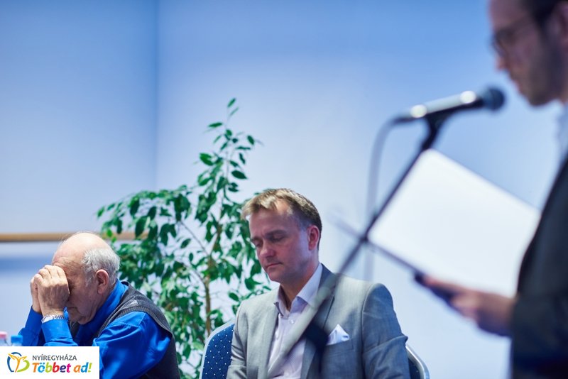 L. Tóth László köszöntése