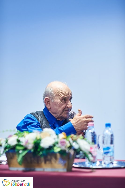 L. Tóth László köszöntése