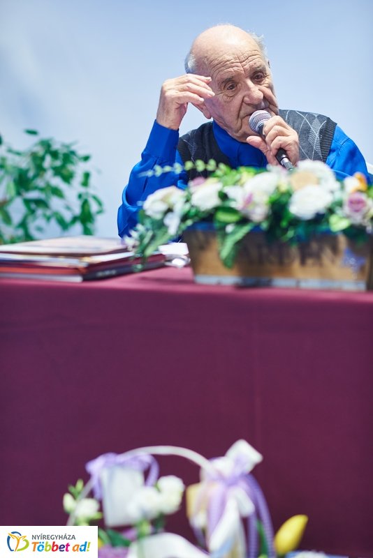 L. Tóth László köszöntése