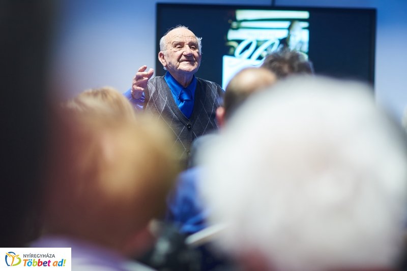 L. Tóth László köszöntése