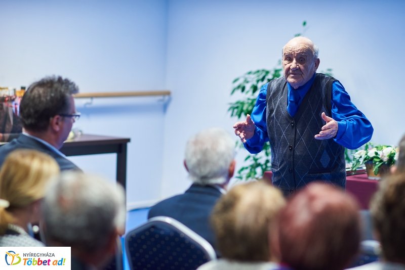 L. Tóth László köszöntése