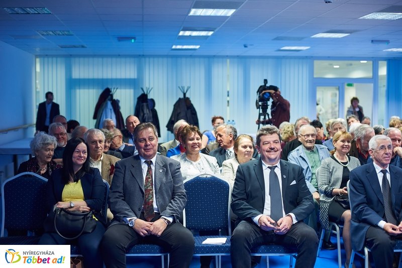 L. Tóth László köszöntése