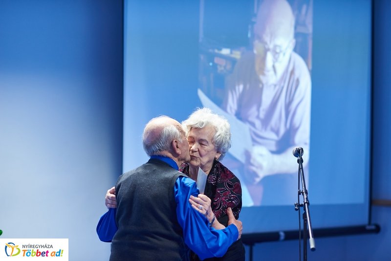 L. Tóth László köszöntése