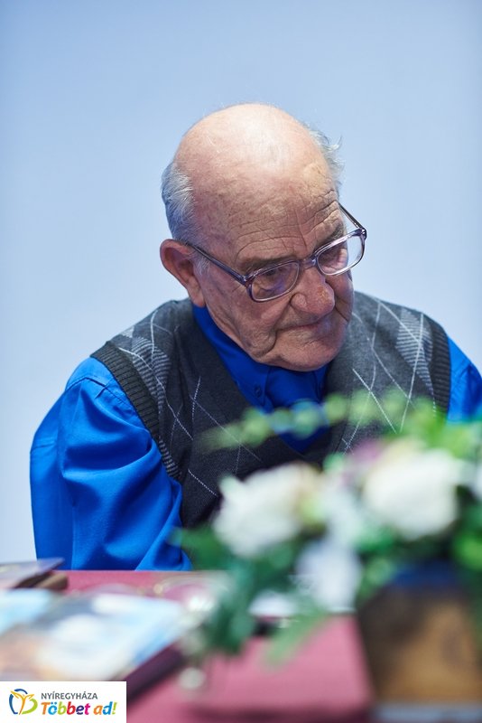 L. Tóth László köszöntése