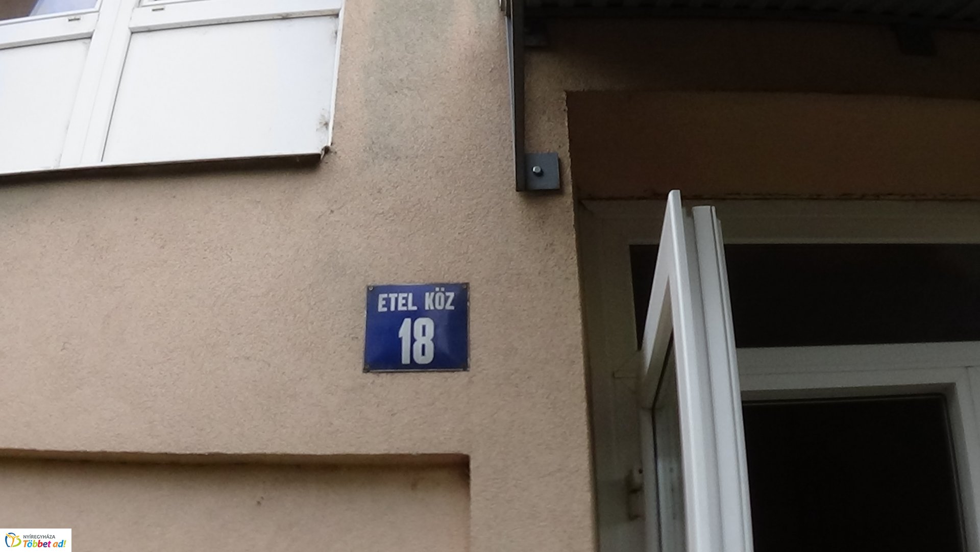 Lakástűz az Etel közben