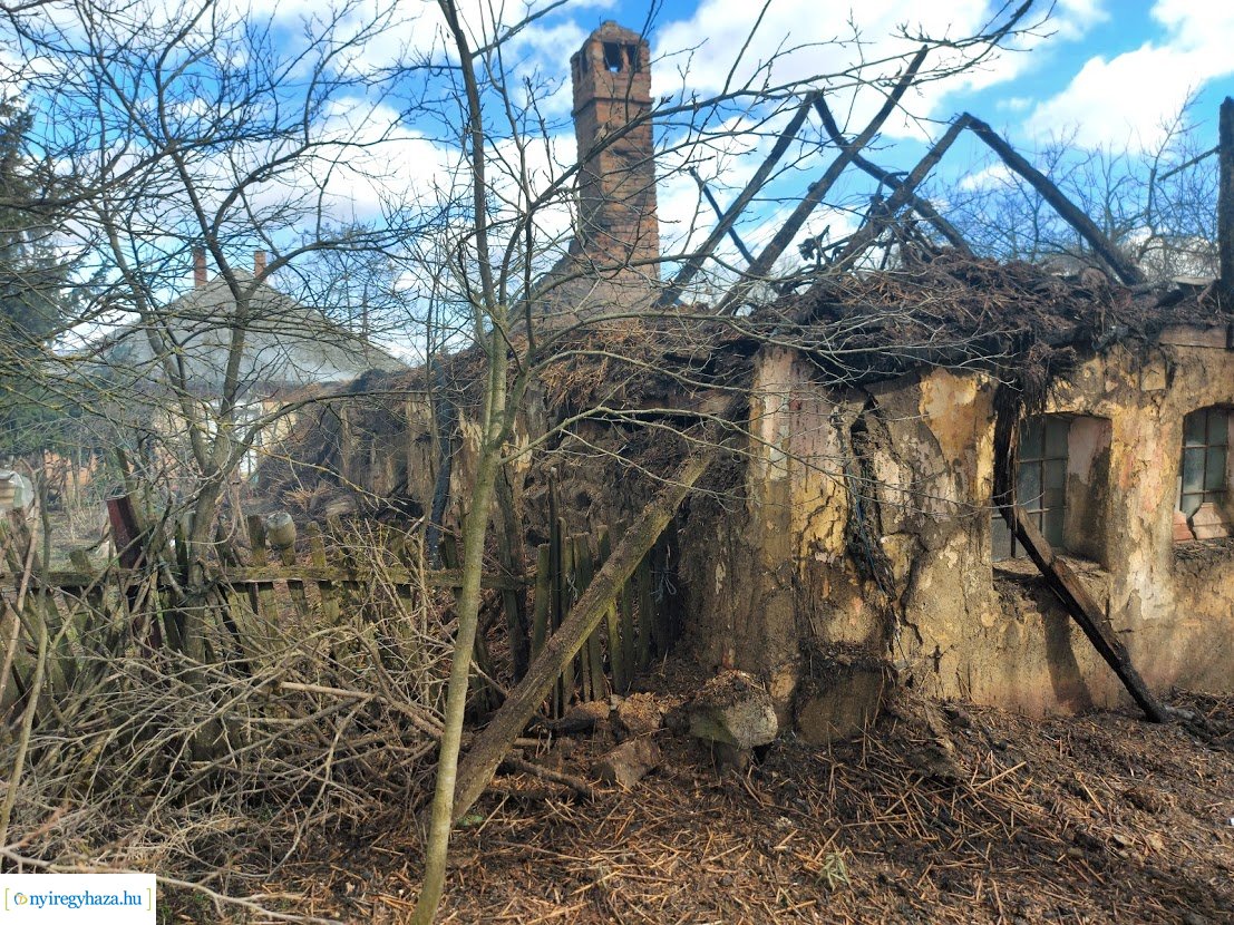 Lakatlan ház égett