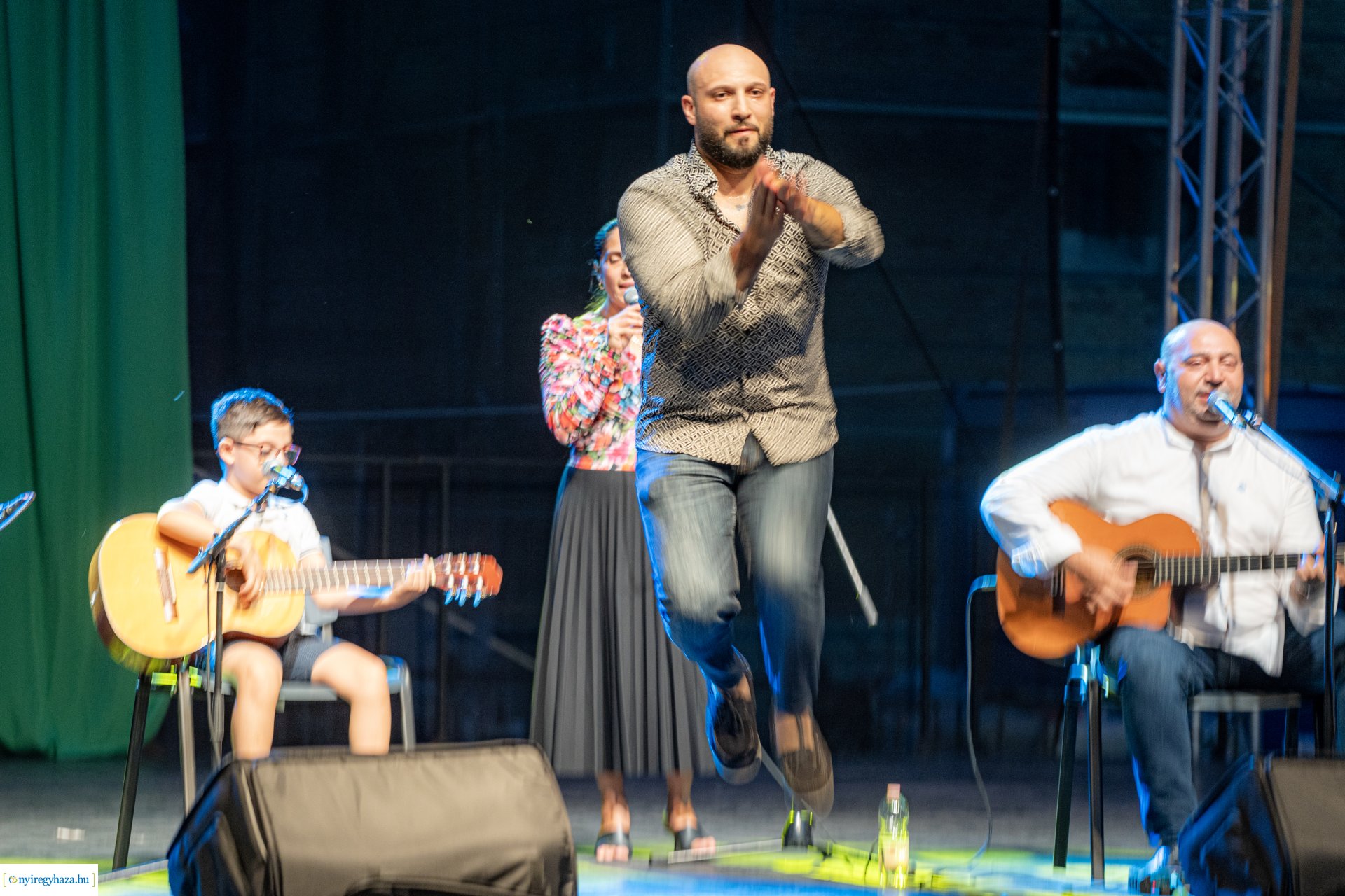 Lakatos Mónika FolkTrió a Kossuth téren
