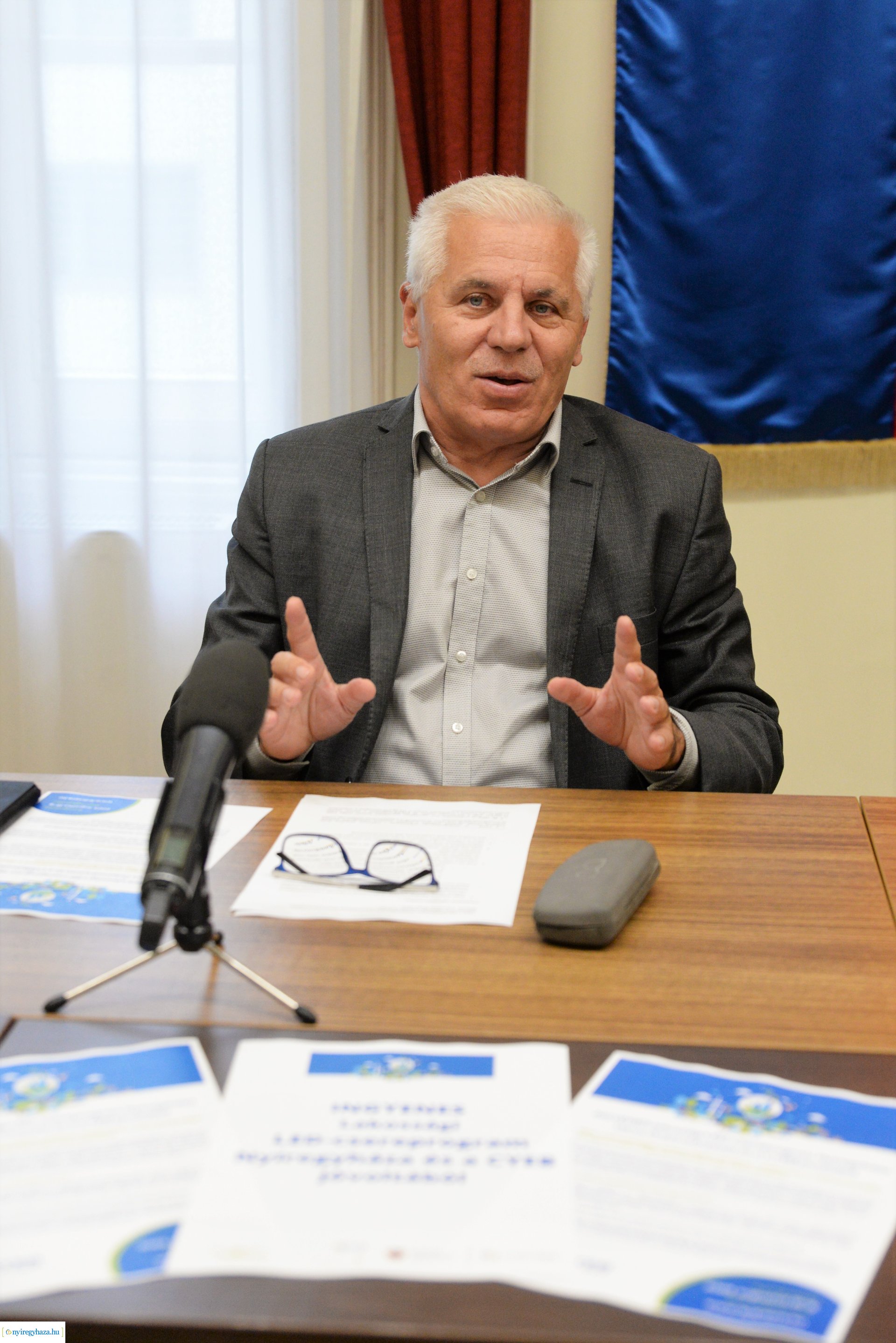 Lakossági ingyenes LED-csereprogram - sajtótájékoztató