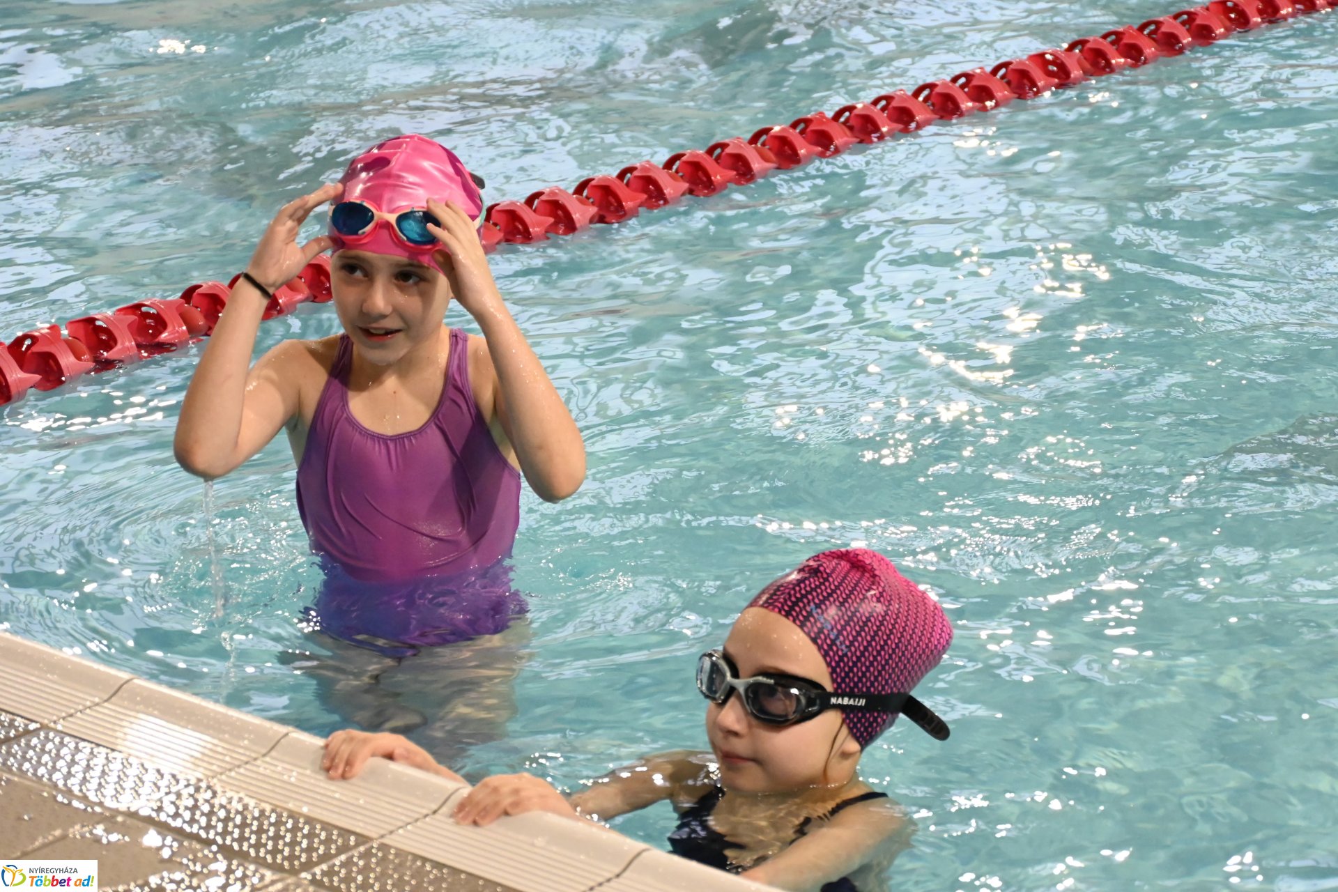 Lakossági úszás az Aranyban