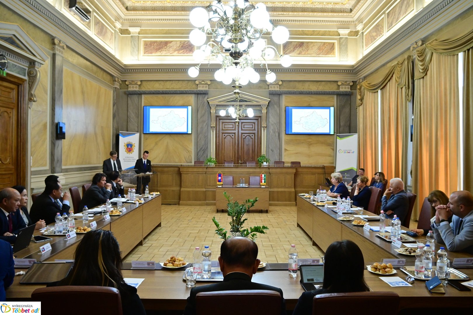 Laoszi delegáció a Városházán 2026 júliusában
