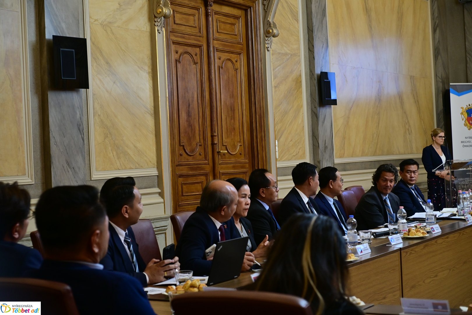 Laoszi delegáció a Városházán 2026 júliusában