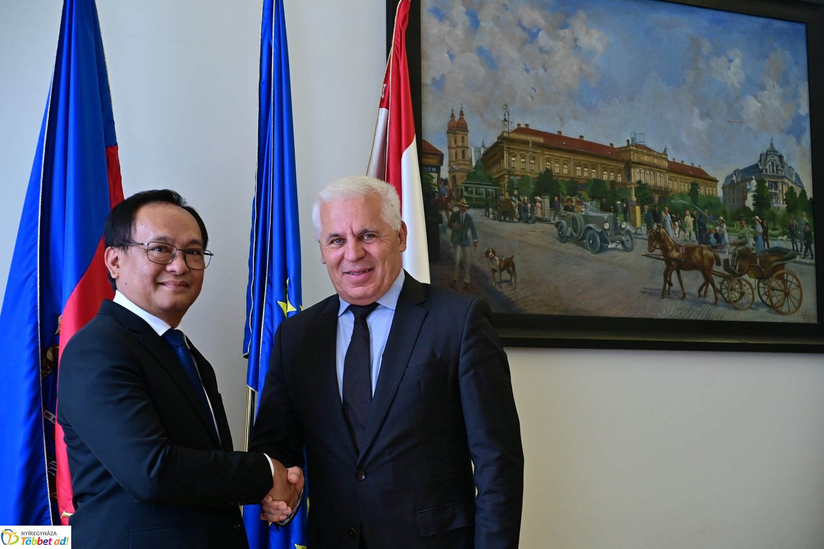 Laoszi nagykövet a Városházán 2025 júliusában