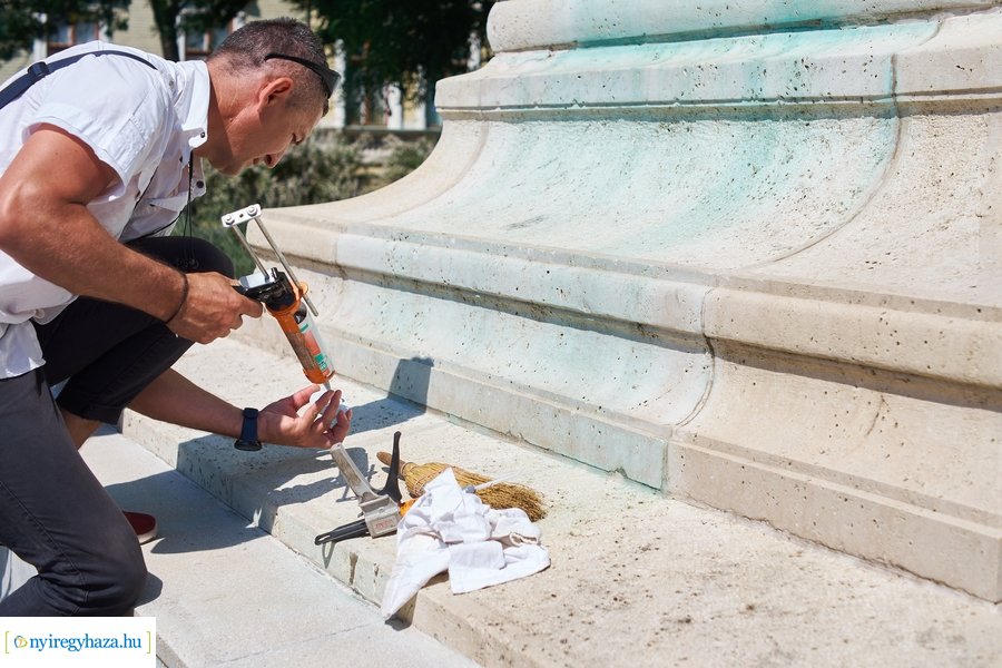 Lapidaris NFC plakettek a belvárosban