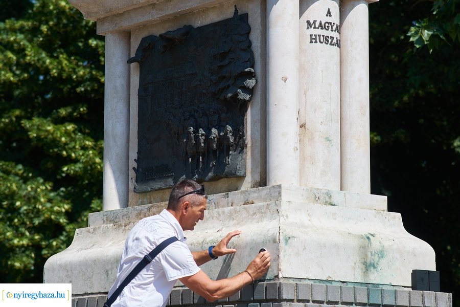 Lapidaris NFC plakettek a belvárosban