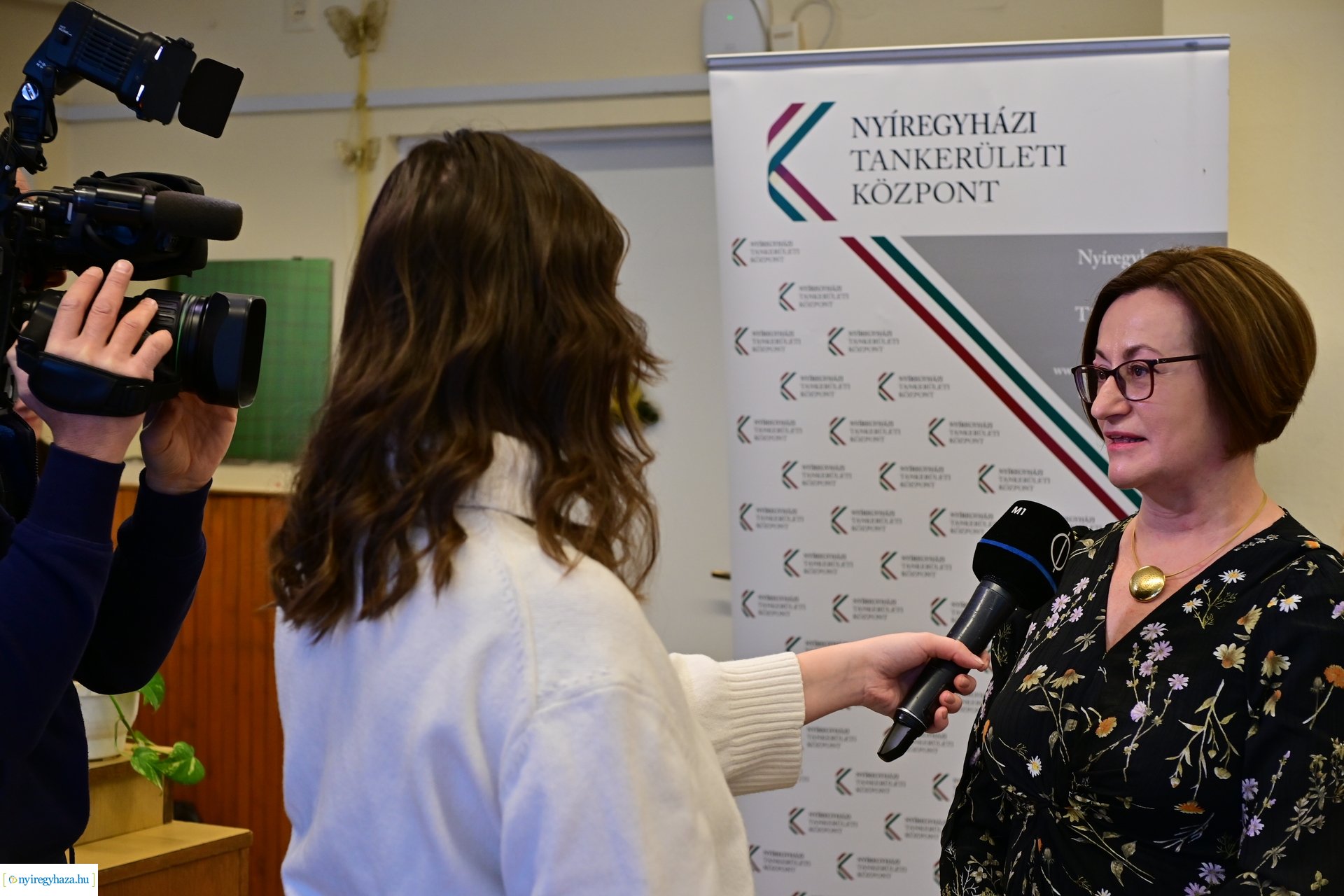 Laptop átadó a Kazinczy iskolában 2024