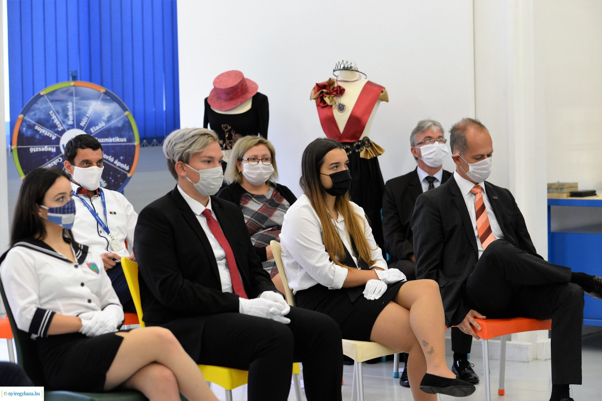 Laptopok átadása a Szakképzési Centrumban