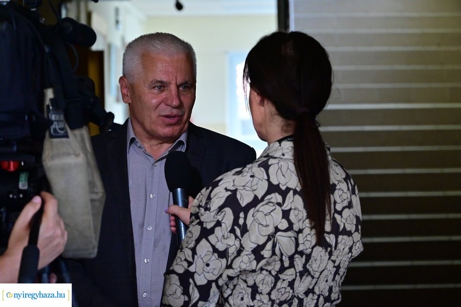 Laptopok érkeztek a kertvárosi iskolába