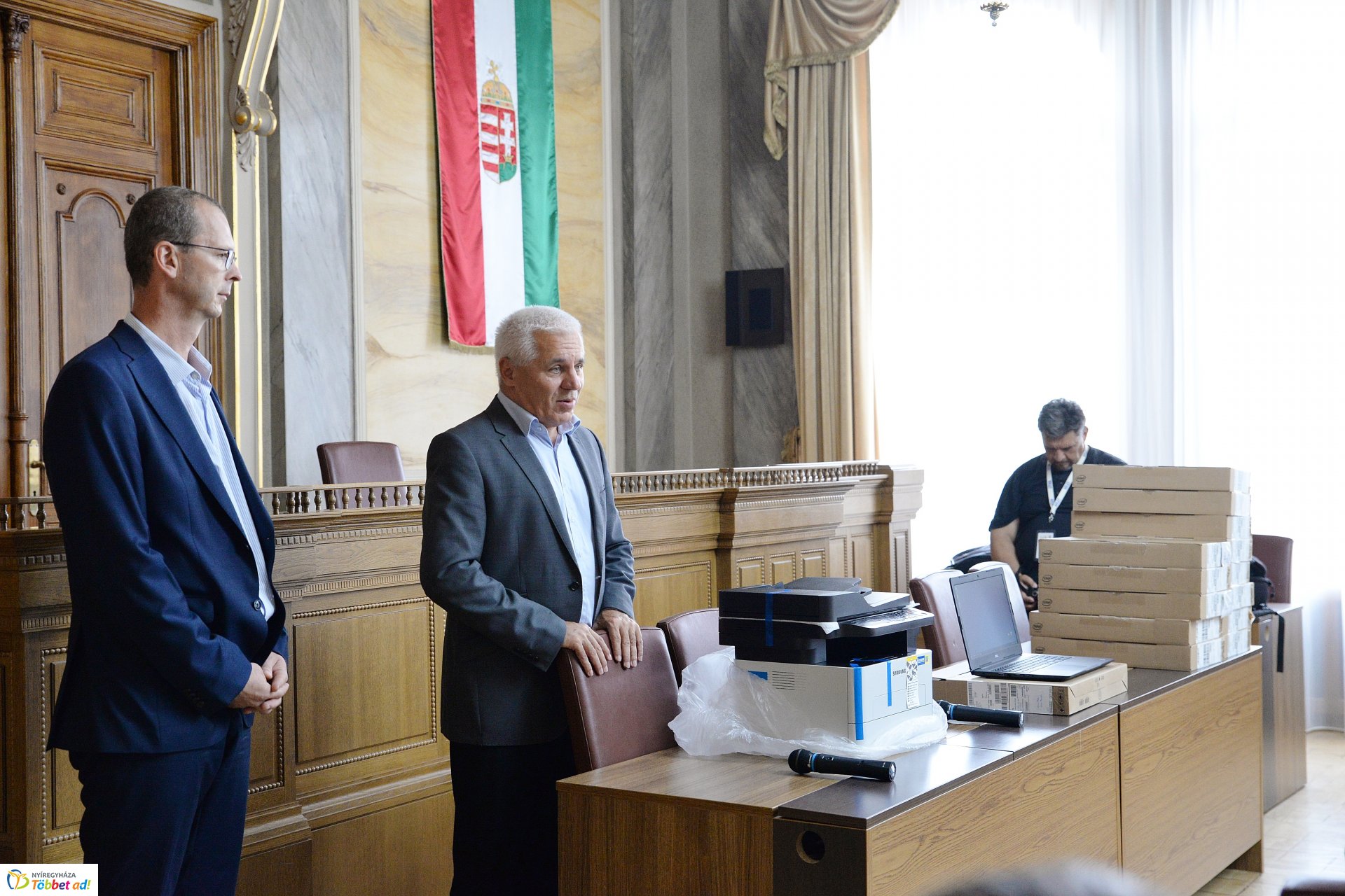 Laptopot kaptak a védőnők