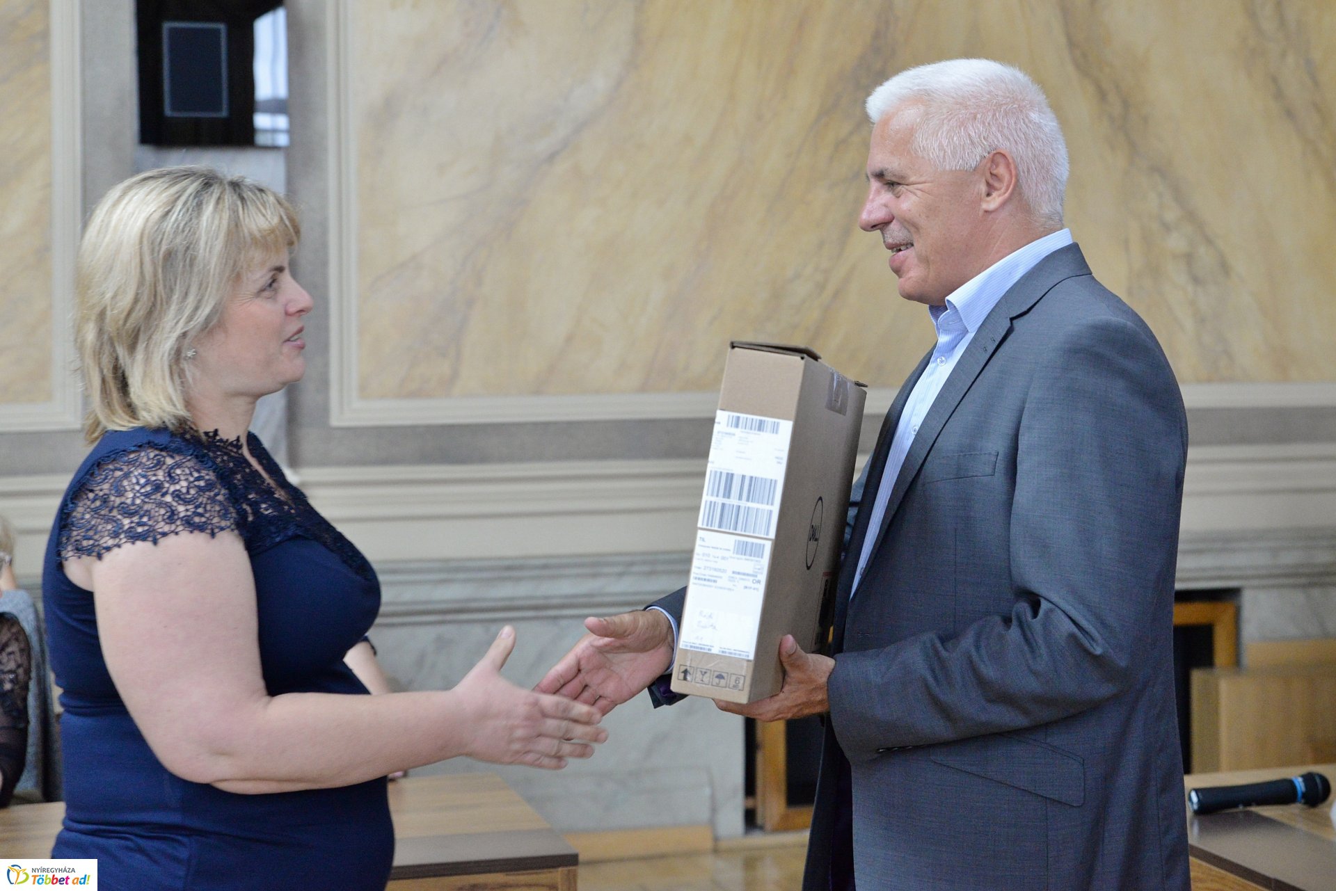 Laptopot kaptak a védőnők