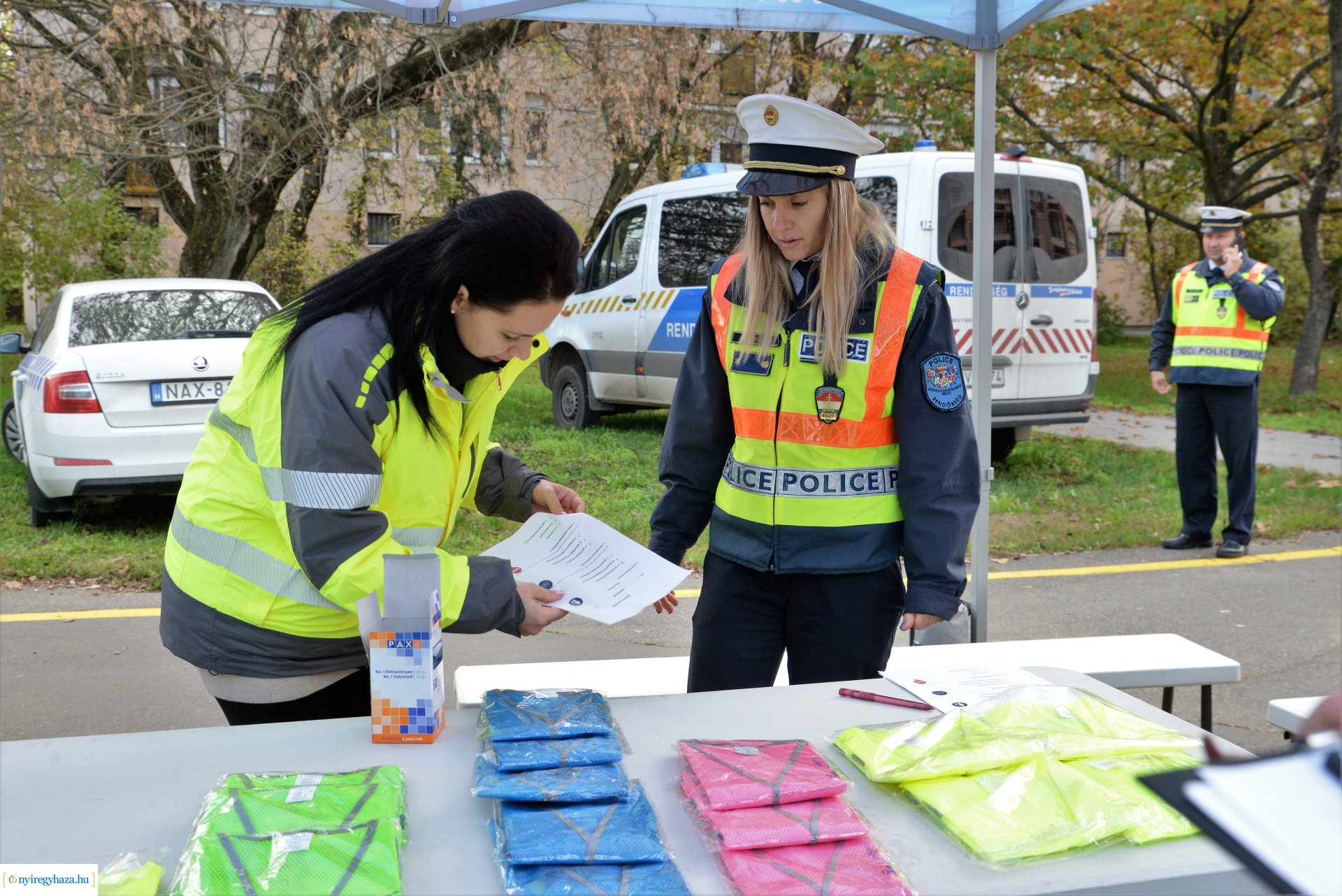 Látni és látszani!