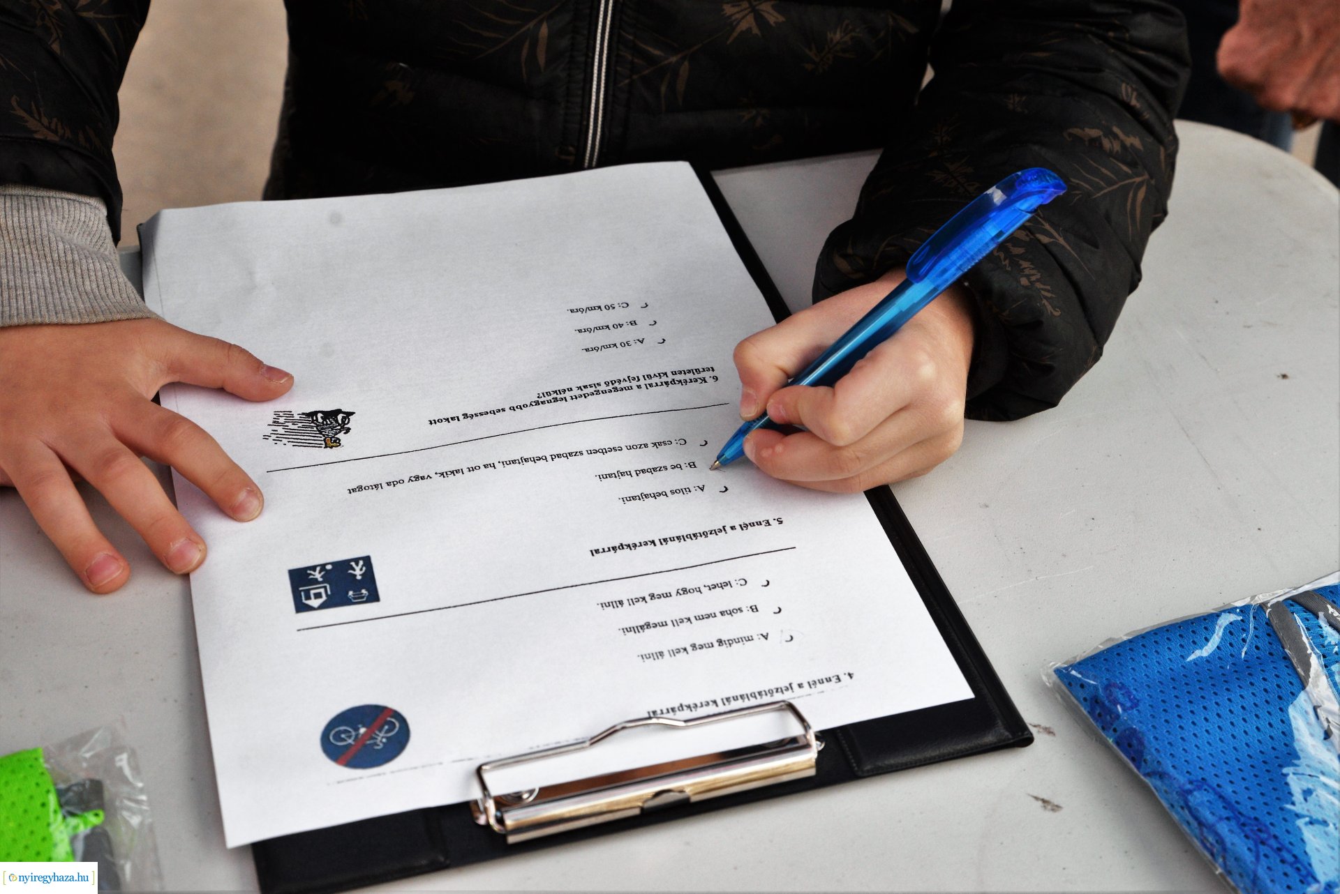 Látni és látszani!