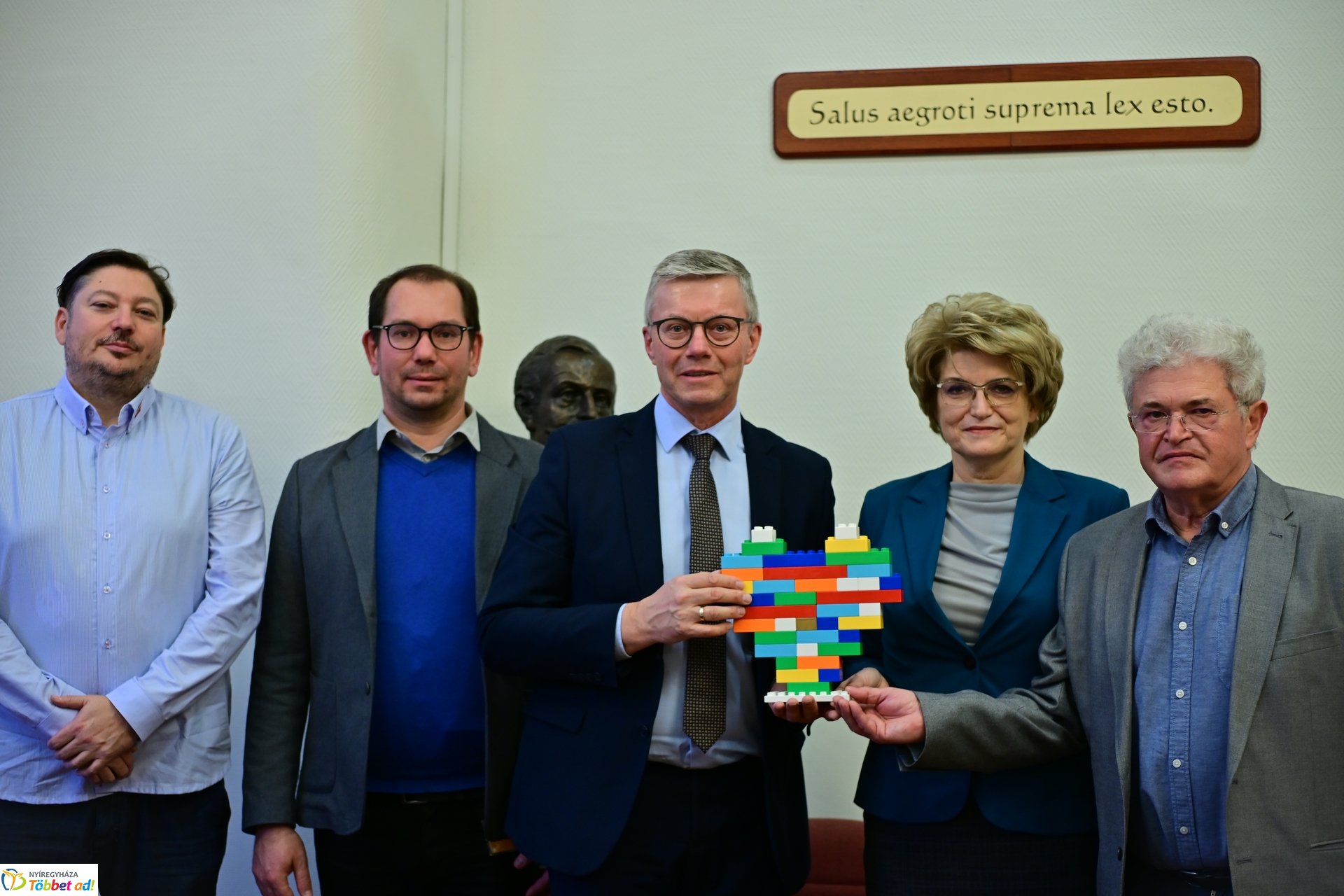 LEGO adomány a Szemészeti Osztálynak