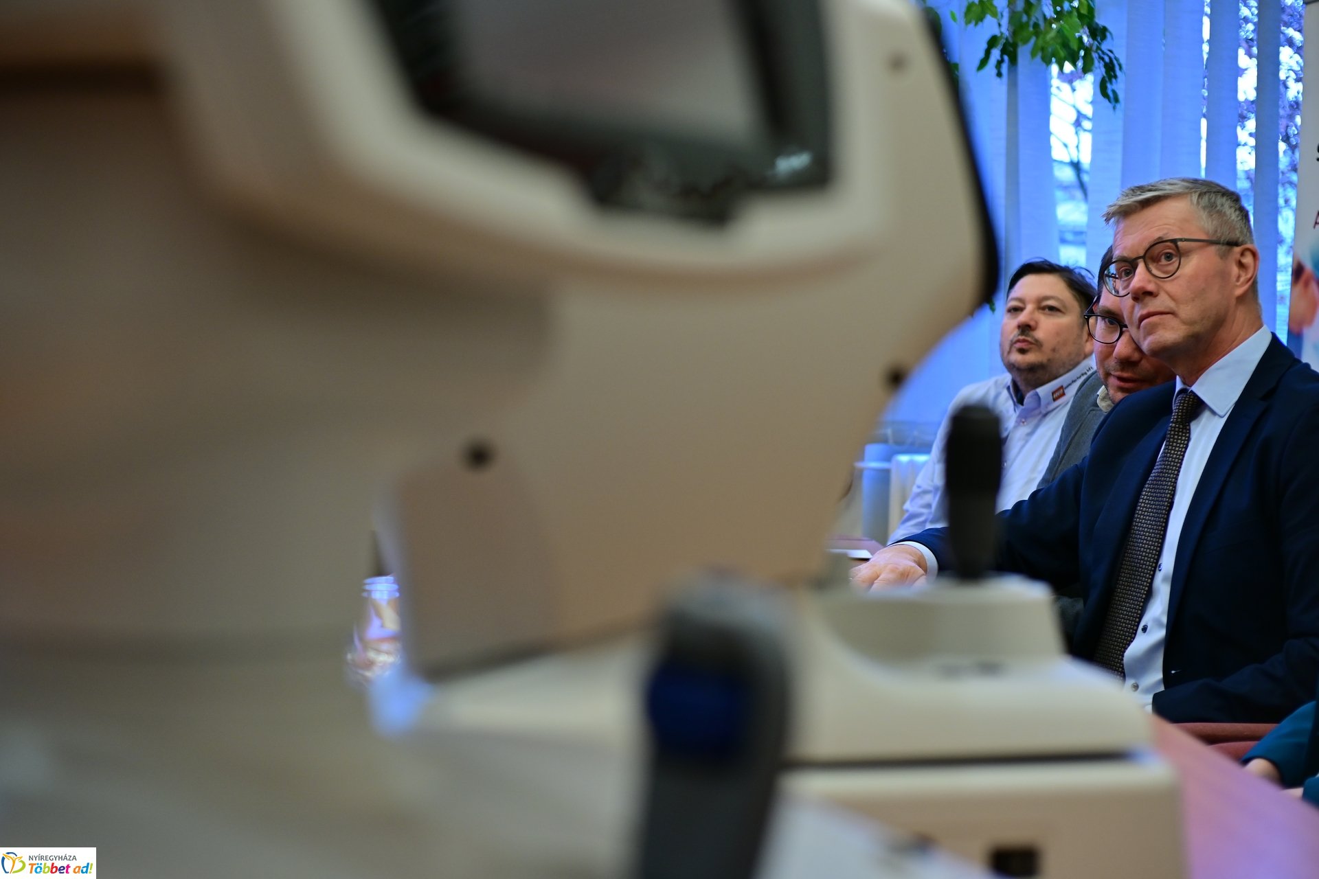 LEGO adomány a Szemészeti Osztálynak