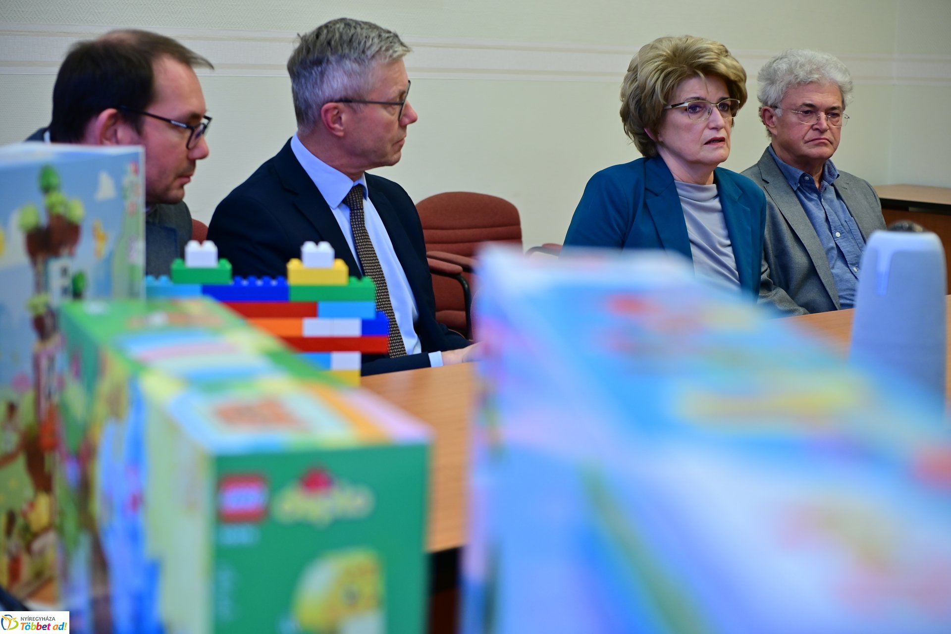 LEGO adomány a Szemészeti Osztálynak