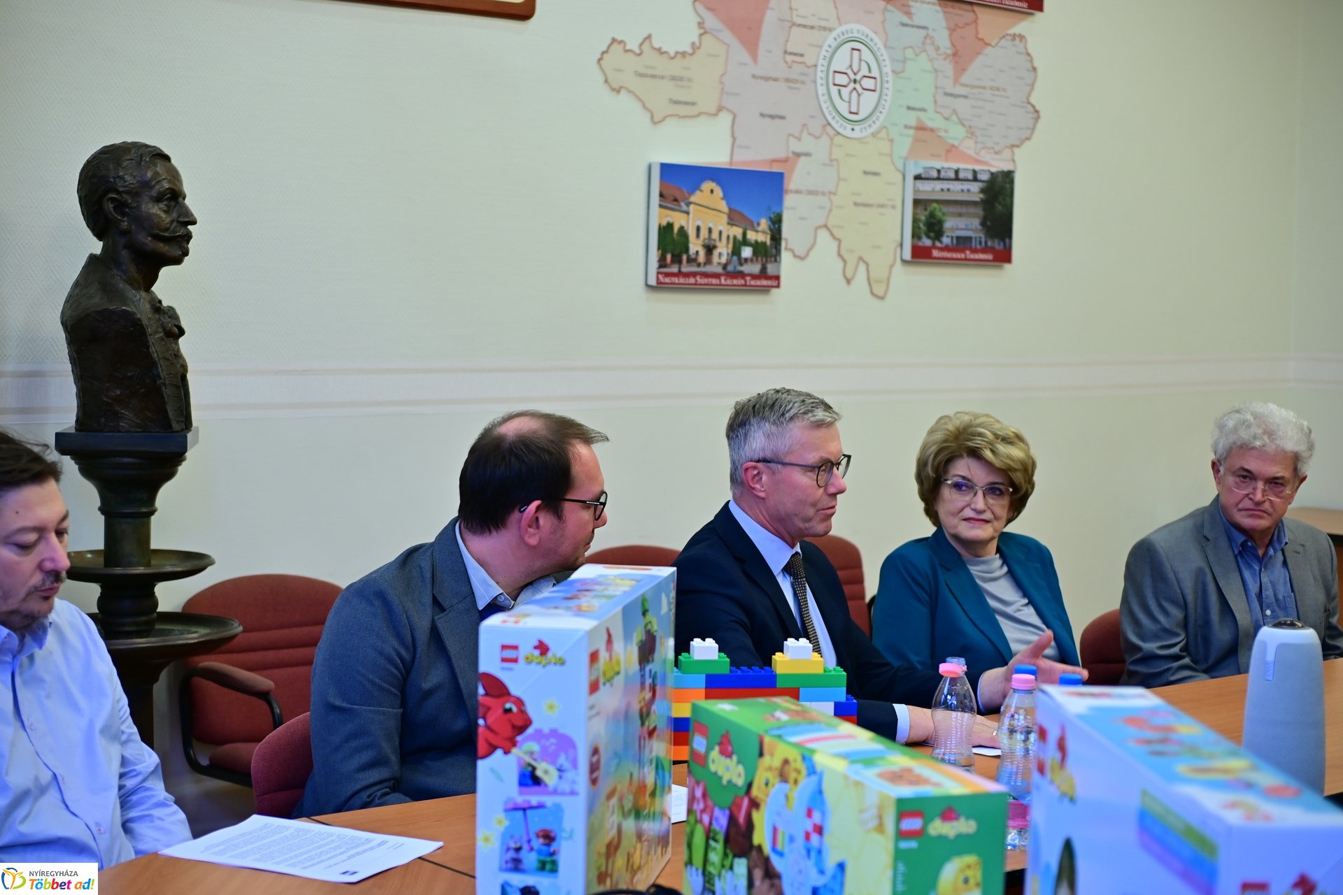 LEGO adomány a Szemészeti Osztálynak