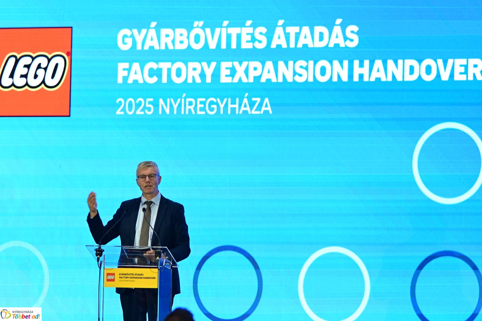 LEGO gyárbővítés átadó 2025 szeptemberében