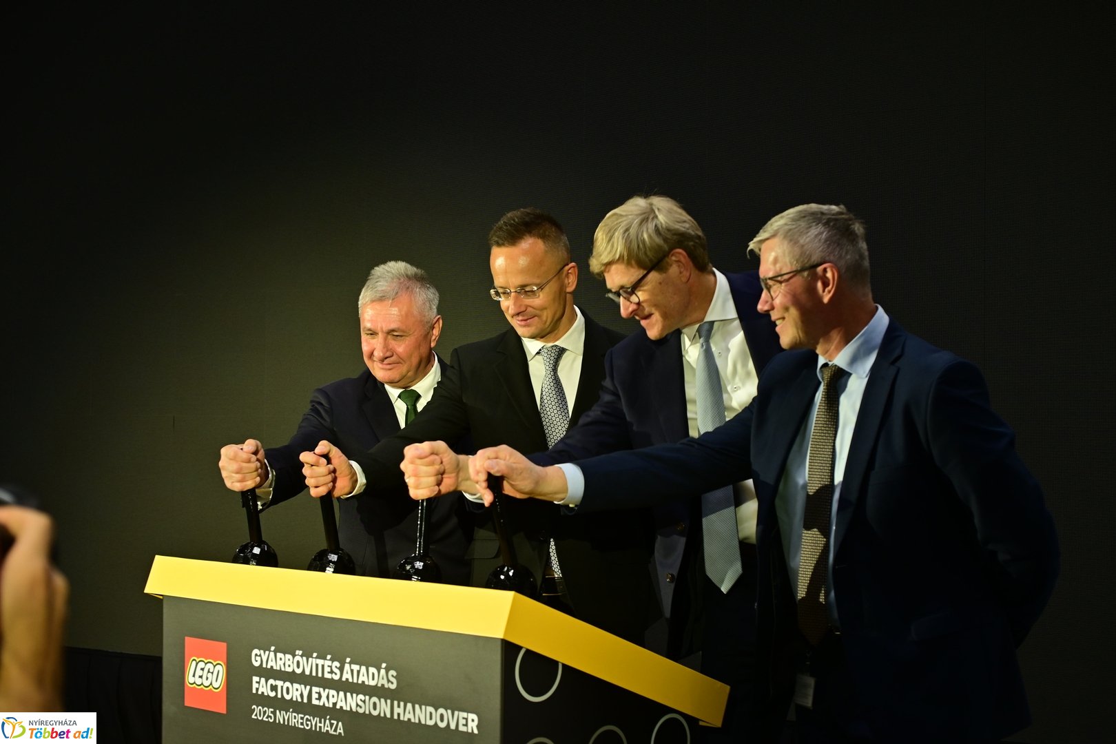 LEGO gyárbővítés átadó 2025 szeptemberében