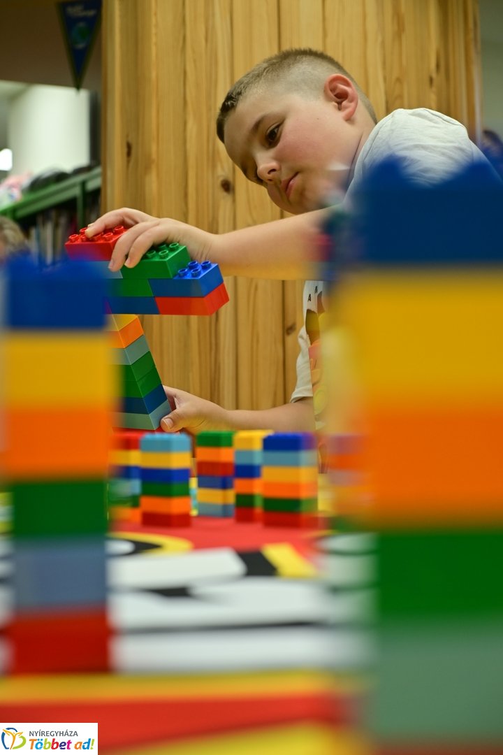 LEGO családi gyereknap  könyvtárban - 2026