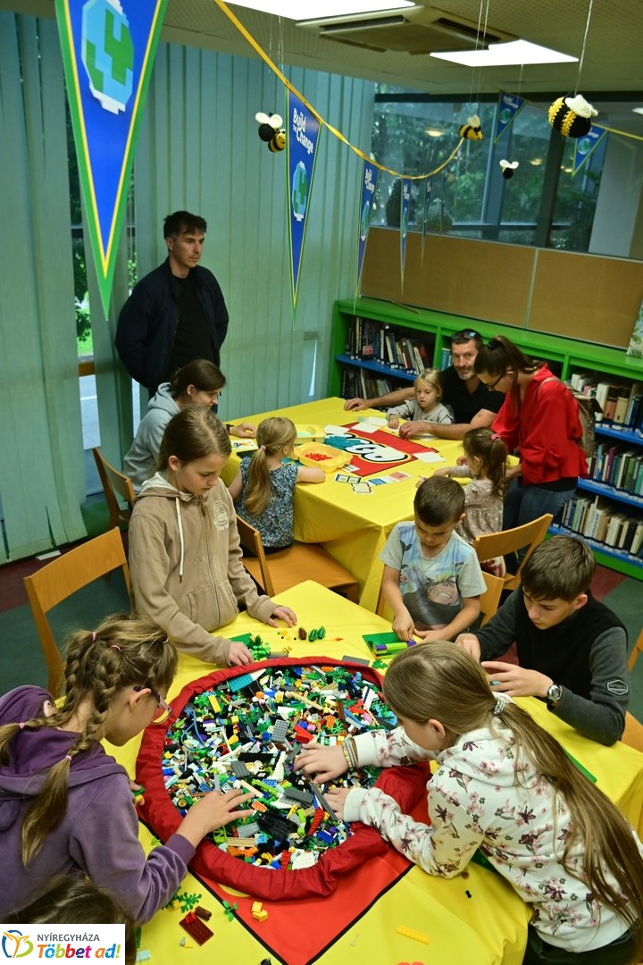 LEGO családi gyereknap  könyvtárban - 2026