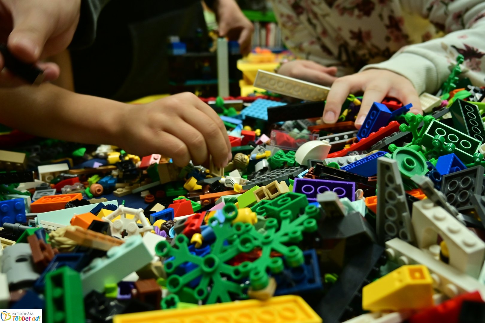 LEGO családi gyereknap  könyvtárban - 2026