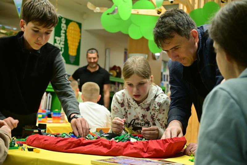 LEGO családi gyereknap  könyvtárban - 2026
