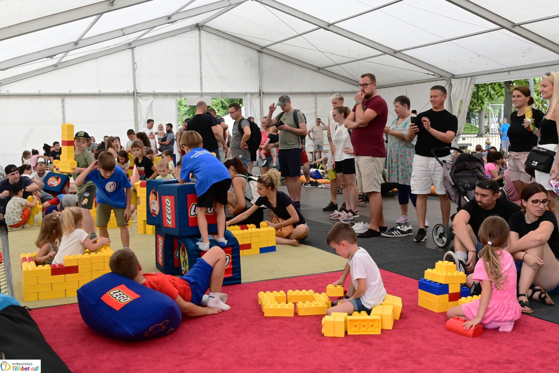 LEGO Játékváros 2025