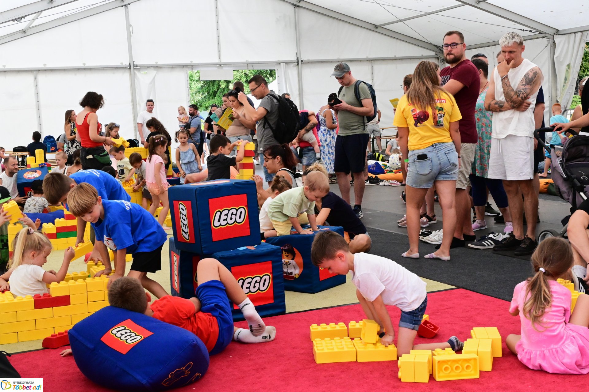 LEGO Játékváros 2025