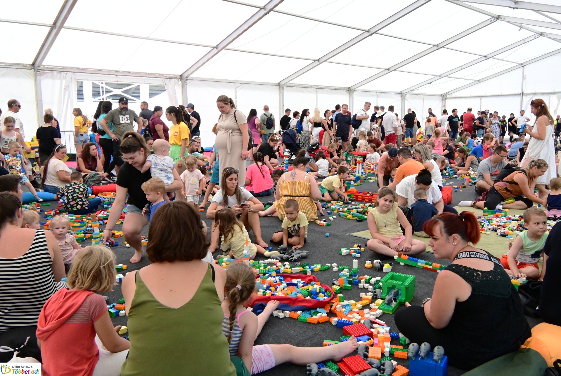 LEGO Játékváros 2025