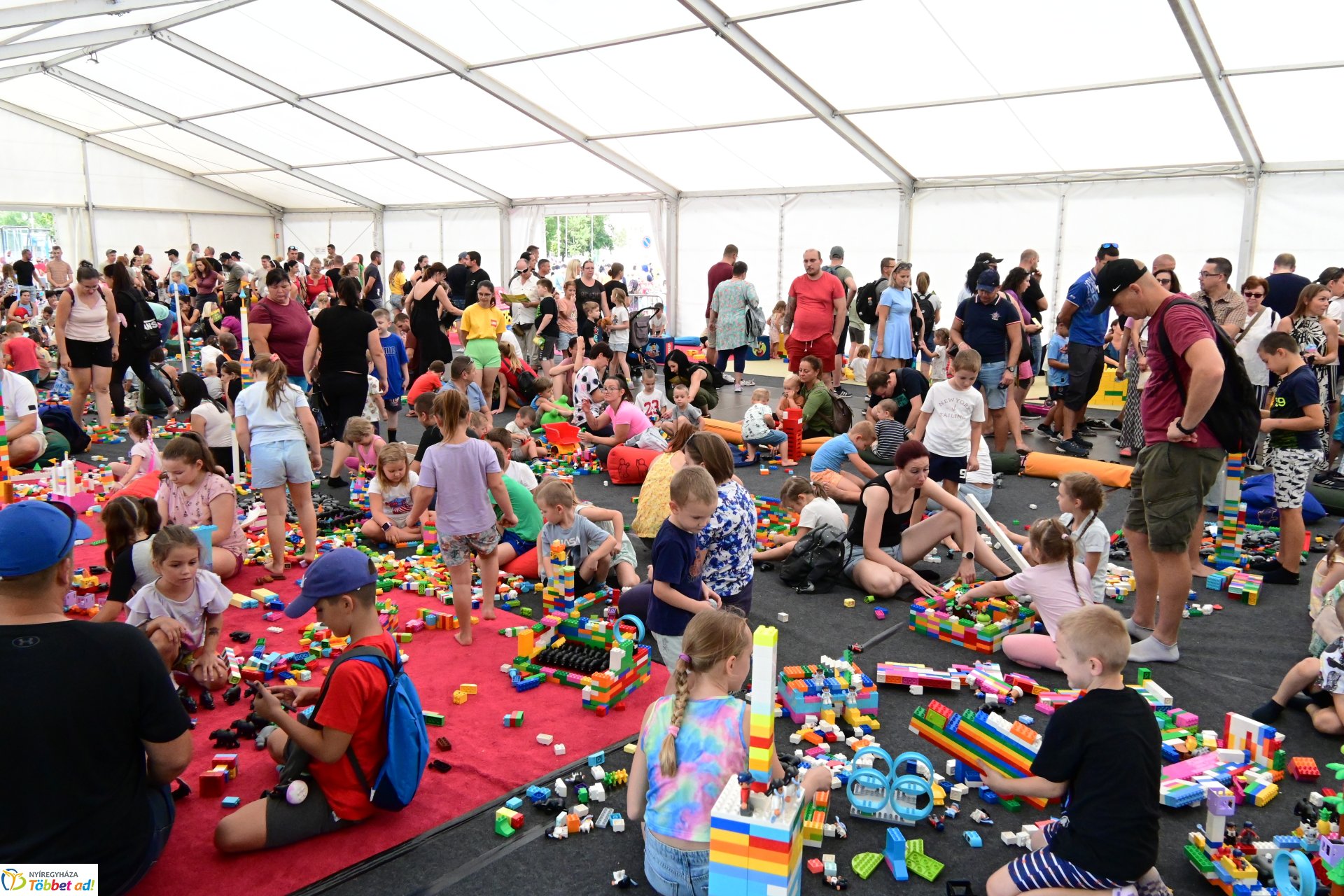 LEGO Játékváros 2025