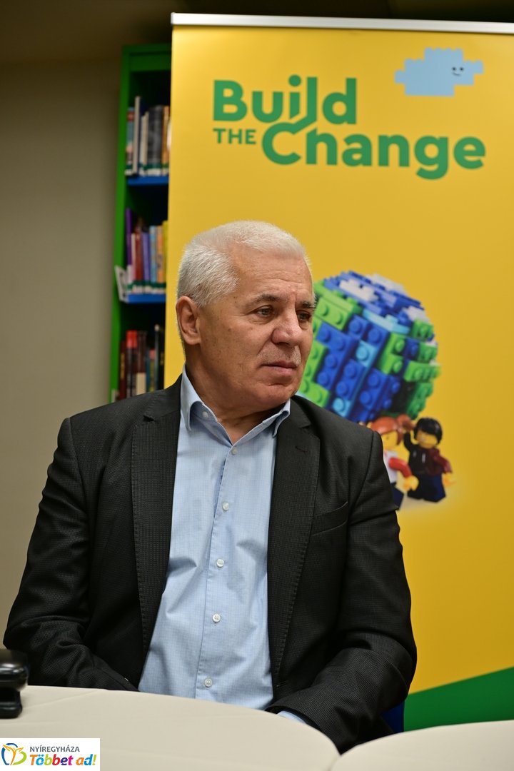 LEGO program a könyvtárban 2025 májusában