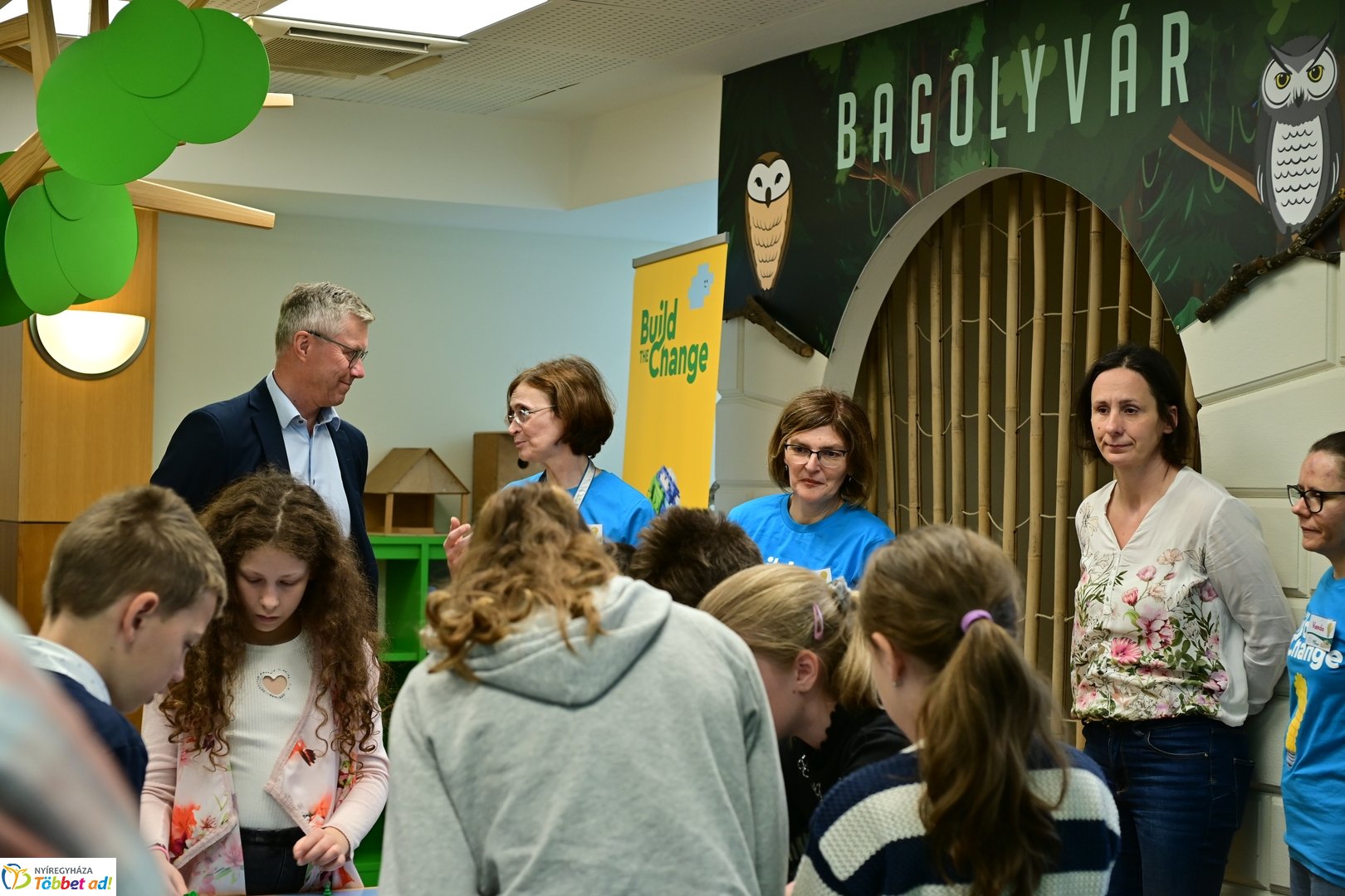 LEGO program a könyvtárban 2025 májusában