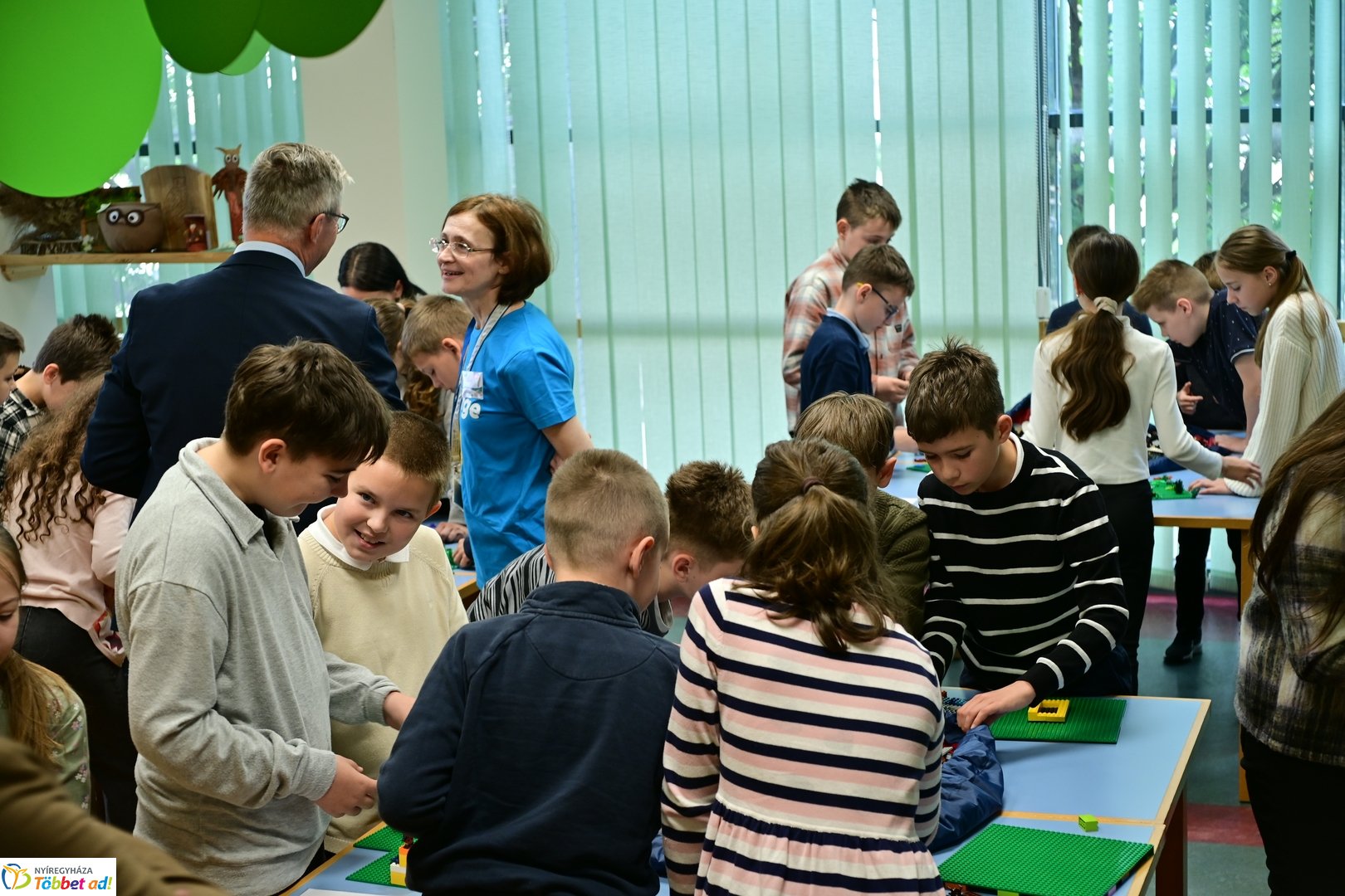 LEGO program a könyvtárban 2025 májusában