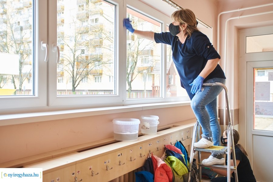 Légtisztító az Eszterlánc óvodában