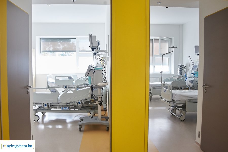 Lélegeztetőgépek- és altatógépek a Jósa András Kórházban