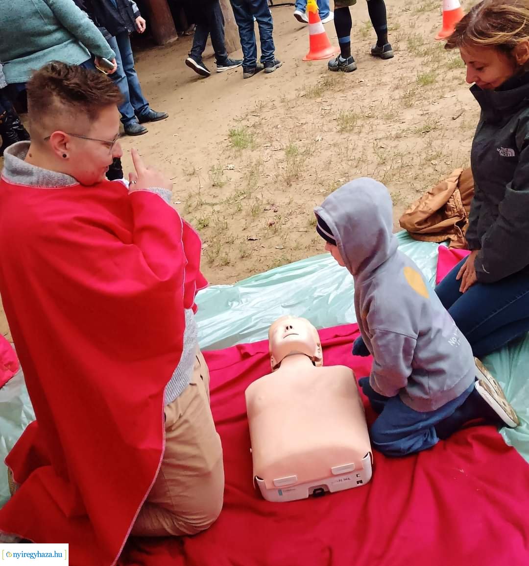 Lélekemelő program a Fiatal Fogyatékkal Élők Otthonáért Egyesület szervezésében