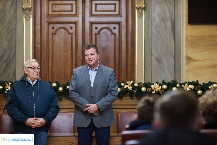 Lengyel diákok a Városházán 20221207