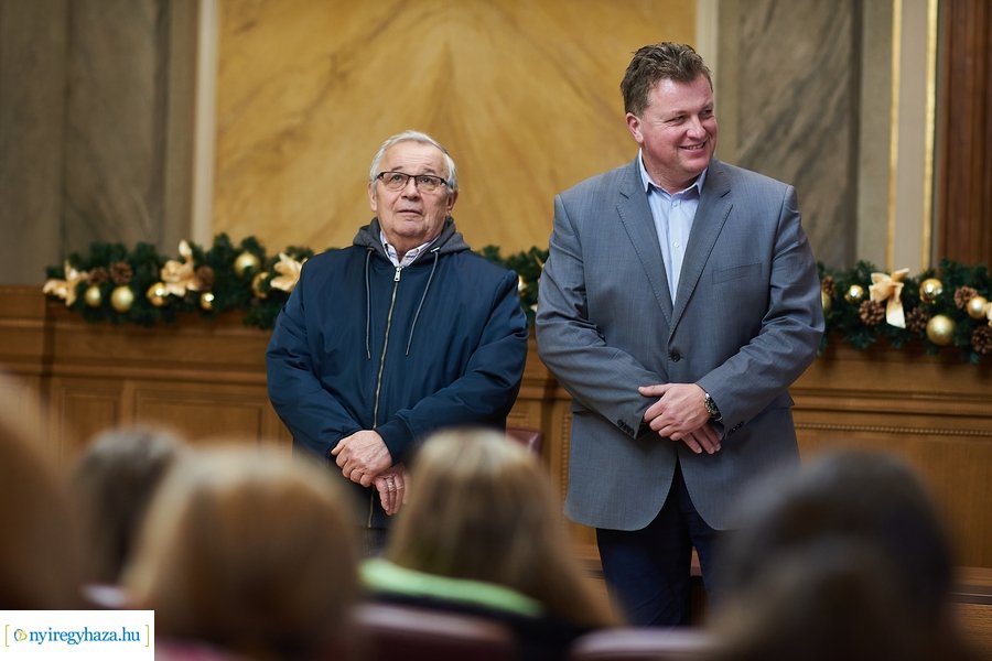 Lengyel diákok a Városházán 20221207