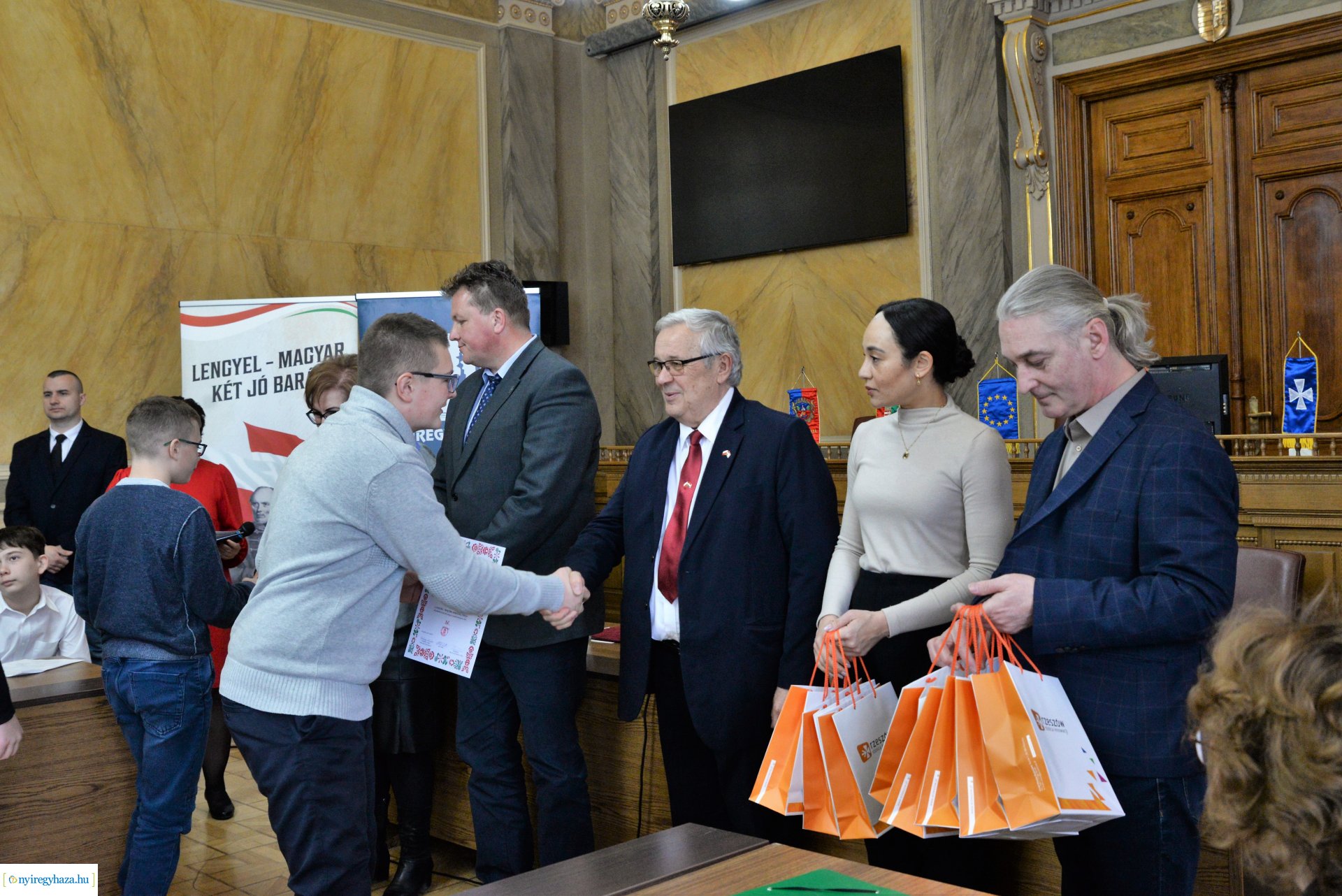 Lengyel-magyar két jó barát - eredményhirdetés az általános iskolások vetélkedőjén