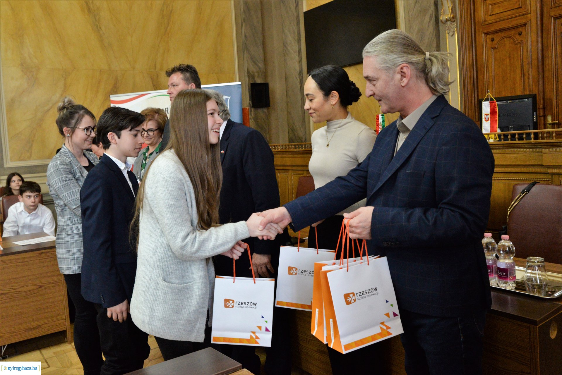 Lengyel-magyar két jó barát - eredményhirdetés az általános iskolások vetélkedőjén