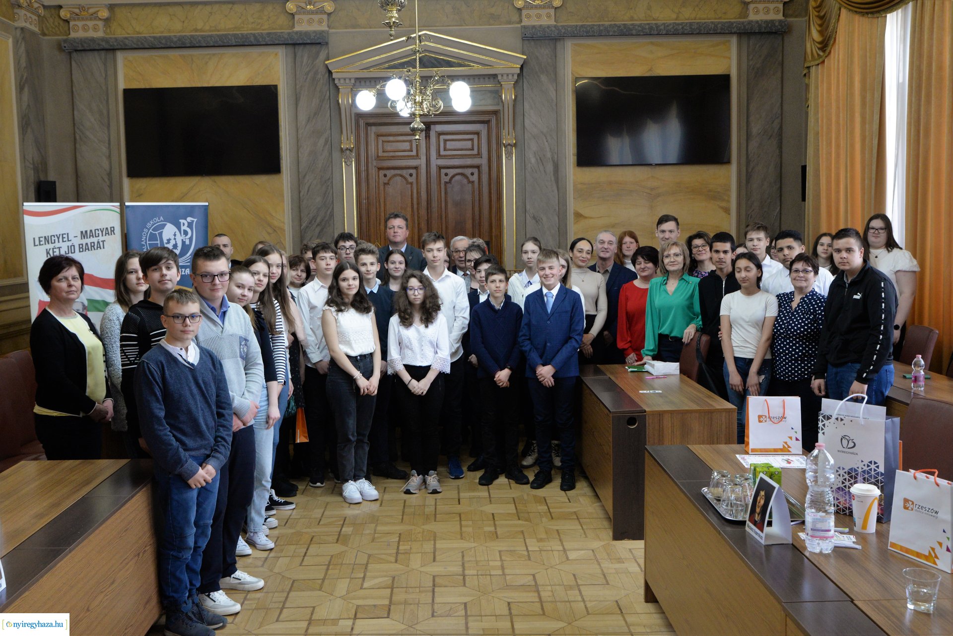 Lengyel-magyar két jó barát - eredményhirdetés az általános iskolások vetélkedőjén